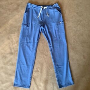Figs Yola Scrub Pant NWT- size Medium